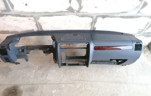 Toyota Land Cruiser (HDJ90) Dashboard