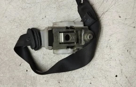 Opel Vectra C Front seatbelt 03314650