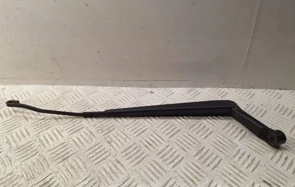 Toyota Avensis T250 Front wiper blade arm 8522105070