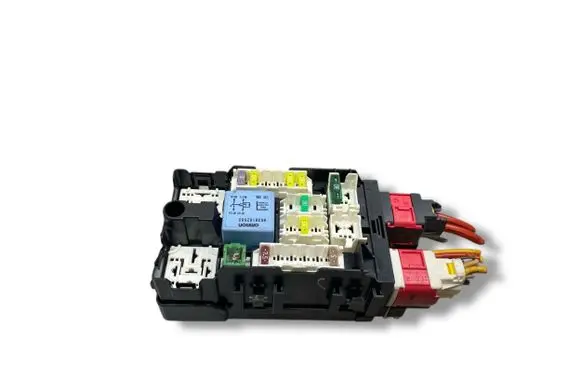 Citroen C4 II Fuse module 9665492680 018014781