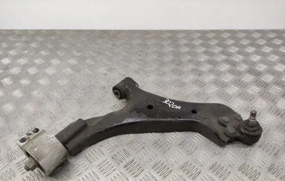 Chevrolet Captiva Front lower control arm/wishbone 96819162