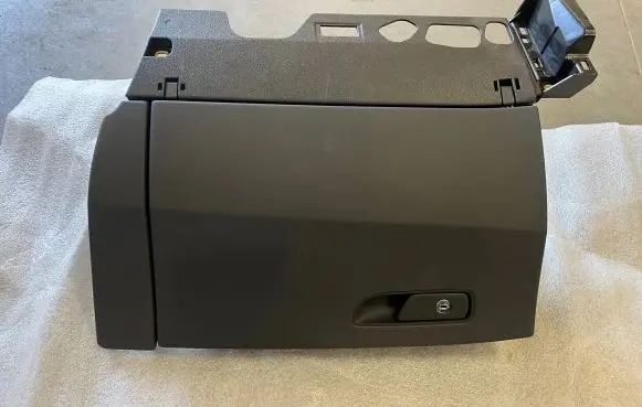 Audi Q7 4M Glove box 4M1857035D 4M1857035