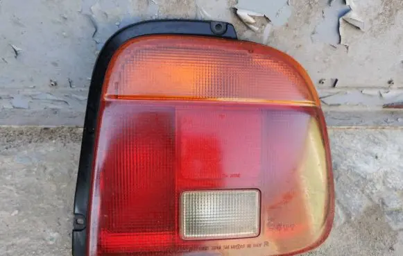 Suzuki Baleno EG Rear/tail lights 220-32021