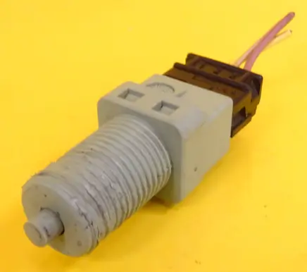 Renault Megane I Brake pedal sensor switch 7700849783
