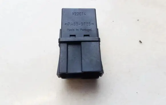 Mitsubishi Space Star Other relay MB95338211 SIEMENS-A1001-X7