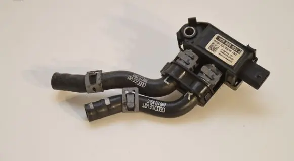 Audi A5 Exhaust gas pressure sensor 059906051J