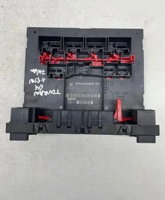Volkswagen Touran I Comfort/convenience module 1K0937049K F005V00456 H30S0701