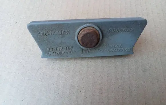 Opel Corsa D Battery bracket 09115187