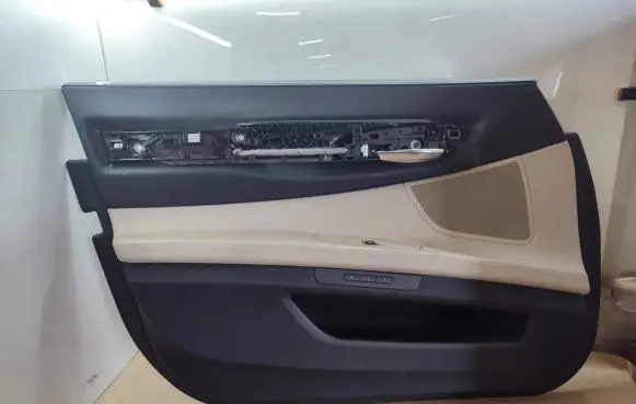 BMW 7 F01 F02 F03 F04 Front door card panel trim