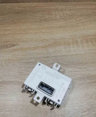 Renault Megane III GPS navigation control unit/module 280380655R
