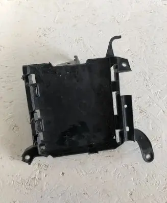 Audi A4 S4 B9 Other engine bay part 8W0907647A 647A