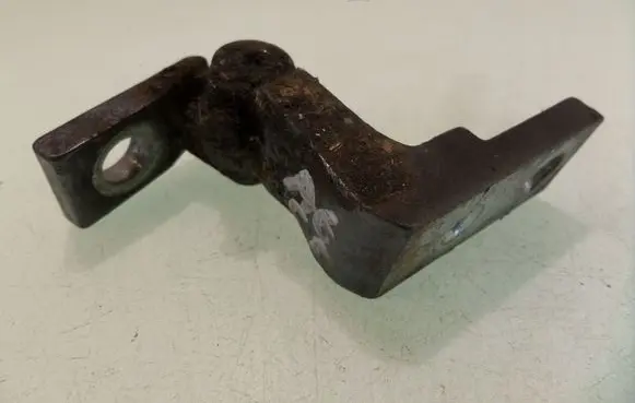Audi A6 S6 C5 4B Front door upper hinge