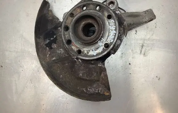 Opel Signum Front wheel hub 