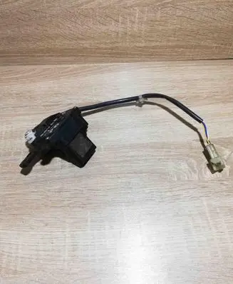 Rover 214 - 216 - 220 Central locking motor ROVER218 FRONTRIGHTSIDE
