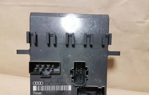 Audi A8 S8 D3 4E Comfort/convenience module 4E0907279E