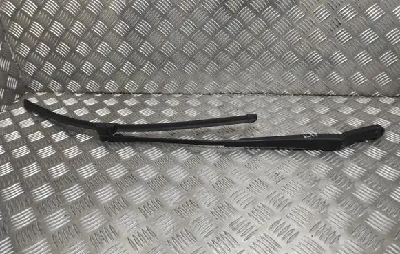 Volkswagen Touran I Windshield/front glass wiper blade 