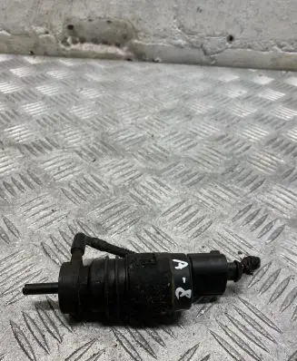 Audi A8 S8 D3 4E Windscreen/windshield washer pump 1J0973722 1K5955651