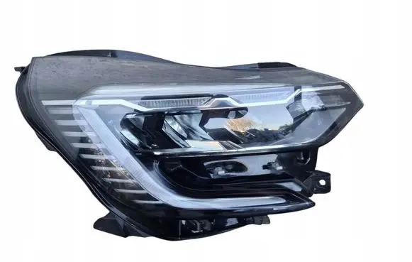 Renault Captur II Headlight/headlamp 260104525R