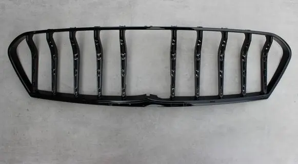 Maserati Ghibli Front grill 670097599