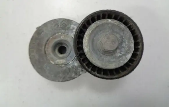 Peugeot 508 Timing belt tensioner 9671609180