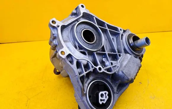 BMW X4M F98 Gearbox transfer box case 8747766