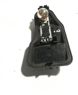 Nissan Qashqai Tail light bulb cover holder 89503244