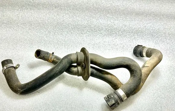 Audi A6 S6 C5 4B Engine coolant pipe/hose 4B0819371D