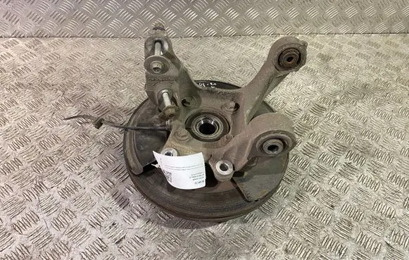 Ford Mustang VI Rear wheel hub FR3C5B759