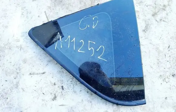 Toyota RAV 4 (XA30) Rear side window AS2