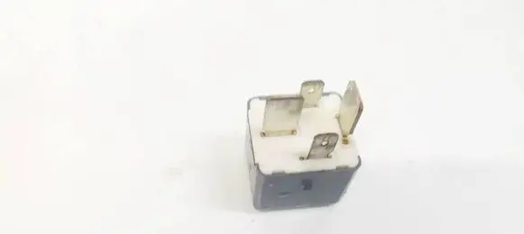 Toyota Corolla Verso AR10 Other relay 9008087030