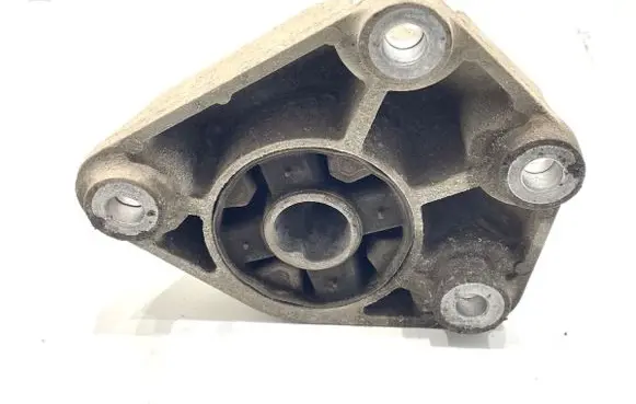 Peugeot 3008 II Engine mounting bracket 9821256380