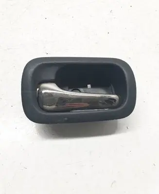 Honda CR-V Rear door interior handle