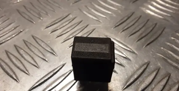 Mercedes-Benz ML W163 Other relay 0025421119
