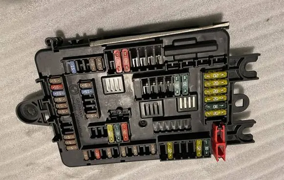 BMW 1 F20 F21 Fuse box set 933788101