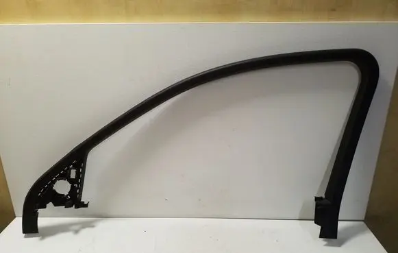 Audi Q3 8U Other front door trim element 8U0867610