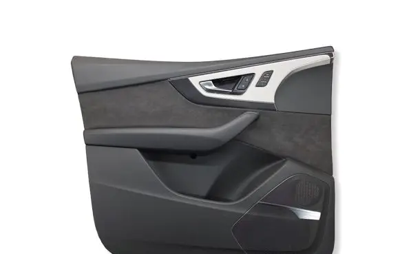 Audi Q7 4M Front door card panel trim 4M0867117B