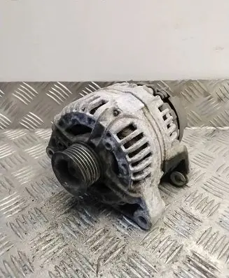 Opel Zafira A Generator/alternator 90561168 0124415005