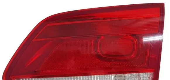 Tailgate rear/tail lights