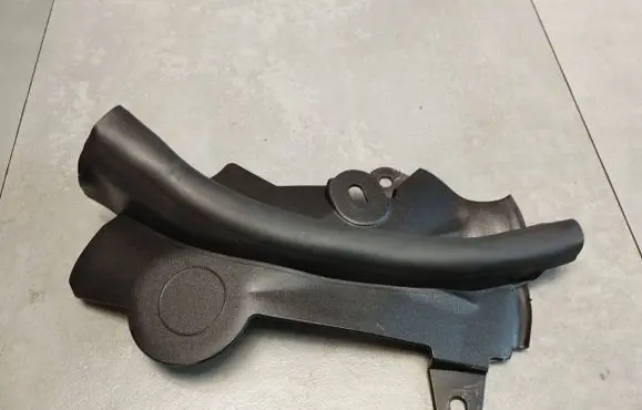 BMW 7 G11 G12 Engine compartment rubber 7347395