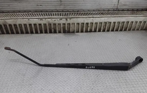 Toyota Corolla Verso E121 Front wiper blade arm