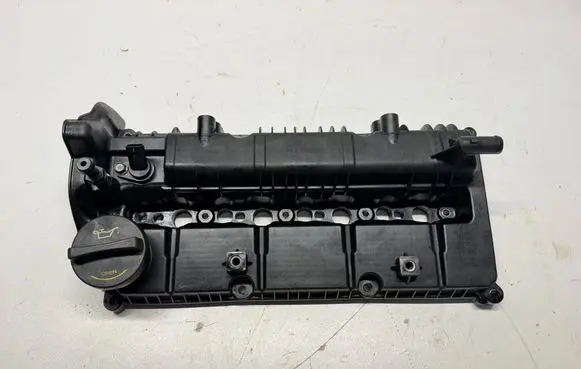 KIA Sportage Rocker cam cover
