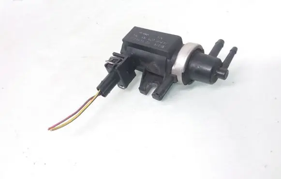 Audi A3 S3 8L Turbo solenoid valve 1H0906627