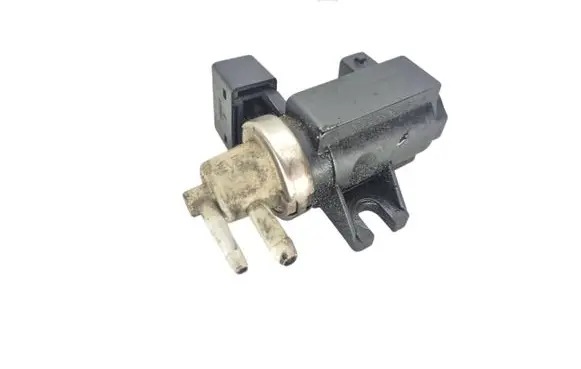 Volvo V70 Turbo solenoid valve 30637251 72190329 02T266
