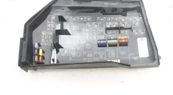 Land Rover Range Rover Evoque L538 Fuse box cover BJ3214A076CA