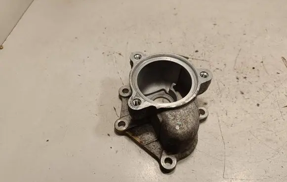 Nissan Navara D40 Thermostat housing 