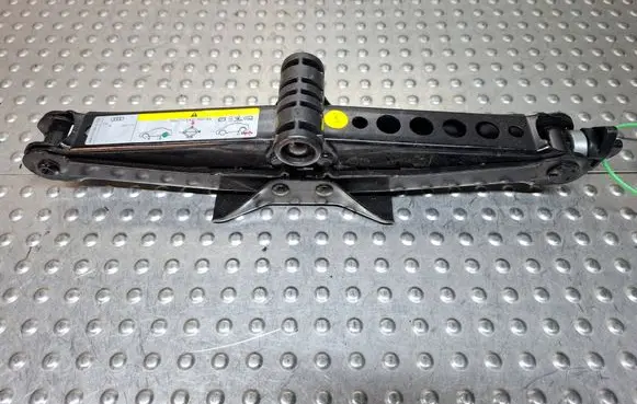 Audi A8 S8 D4 4H Tool set S26372167 4H0011031D