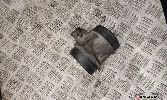 Volvo XC70 Mass air flow meter 9470640
