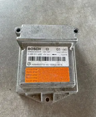 Mercedes-Benz Sprinter W906 Airbag control unit/module A9069005701 0285011400
