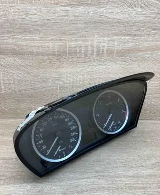 BMW 5 E60 E61 Speedometer (instrument cluster) 6945633 110080213 FORDIESELLHD