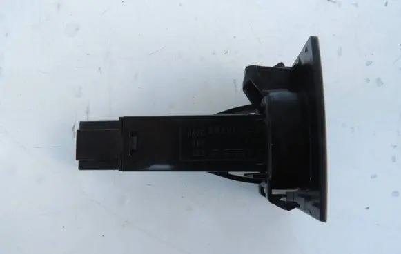 Volvo V70 Hazard light switch 30710106 09W426